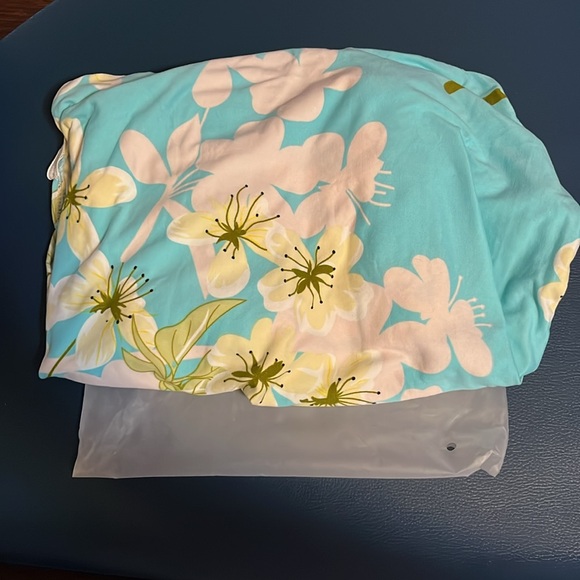 New Office Chair Slip Cover Aqua Blue White Floral Hawaiian Stretchy Pretty - Picture 1 of 4